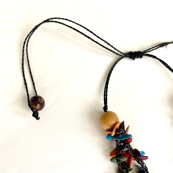 Panama Artisan Handmade Multi Colour Nut Beaded Adjustable String Necklace - Picture 4 of 15